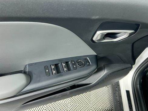 New 2026 Kia K4 FWD image 15
