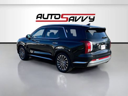 Used 2023 Hyundai Palisade Calligraphy image 5