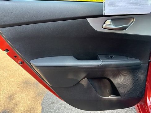 Used 2023 Kia Forte LXS w/ LXS Technology Package image 15