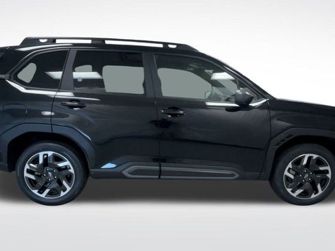 Certified 2025 Subaru Forester Limited image 10