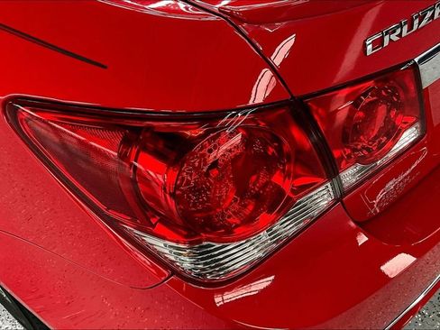 Used 2015 Chevrolet Cruze LT image 22