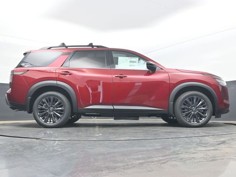 New 2026 Nissan Pathfinder SL AWD/4WD image 31