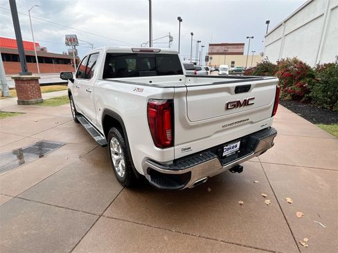 Used 2019 GMC Sierra 1500 SLT w/ SLT Premium Package image 4