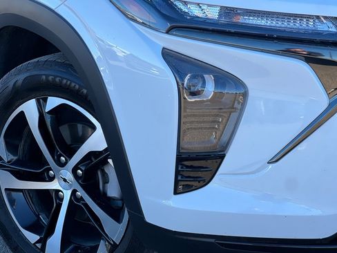 Used 2024 Chevrolet Trax RS w/ Sunroof Package image 29