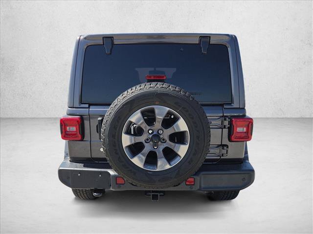 Used 2018 Jeep Wrangler Unlimited Sahara AWD/4WD image 13