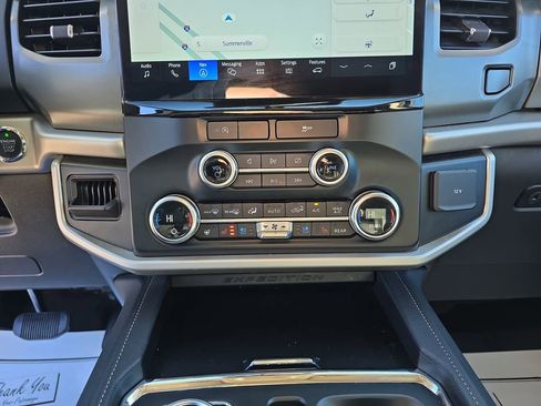 Used 2024 Ford Expedition Max XLT image 29