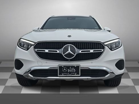 Used 2023 Mercedes-Benz GLC 300 4MATIC image 2