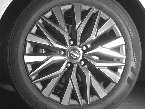 Used 2024 Nissan Altima 2.5 SV image 12