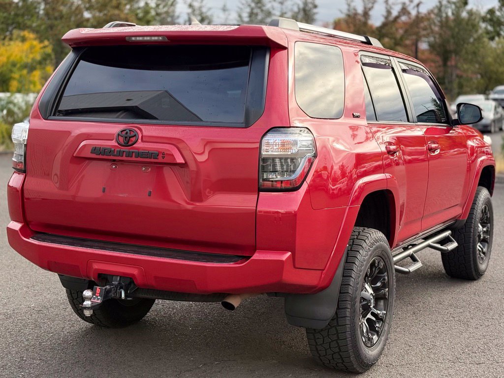 Used 2021 Toyota 4Runner SR5 Premium w/ Moonroof Package AWD/4WD image 5