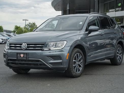 Used 2020 Volkswagen Tiguan SEL AWD/4WD image 3