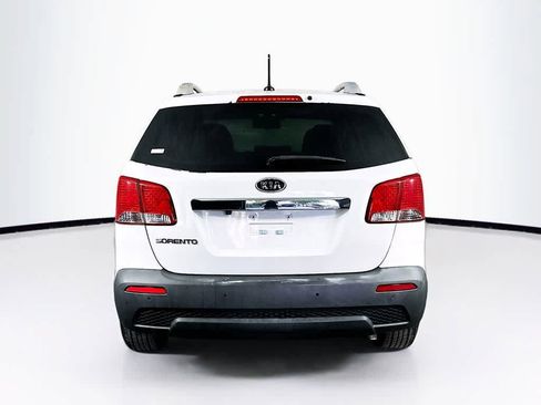 Used 2013 Kia Sorento LX w/ Convenience Pkg FWD image 5