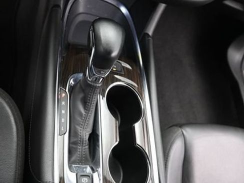 Used 2024 Chevrolet Malibu LT FWD image 25