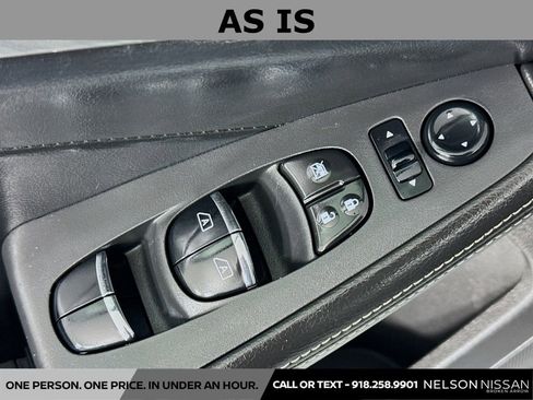 Used 2016 Nissan Maxima 3.5 SL w/ Interior Lighting Package FWD image 18