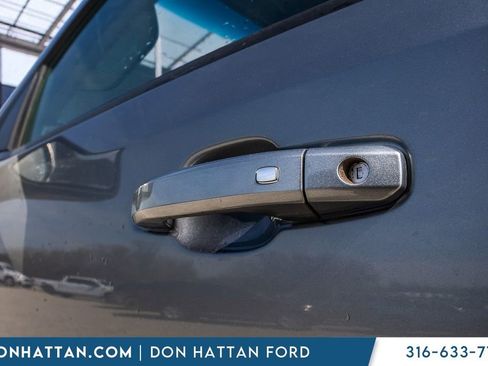 Used 2021 Chevrolet Silverado 1500 RST AWD/4WD image 33