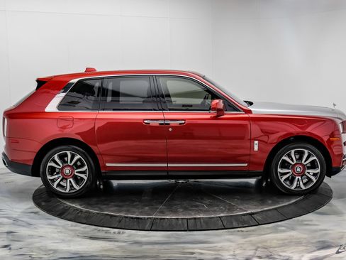 Used 2019 Rolls-Royce Cullinan AWD/4WD image 24