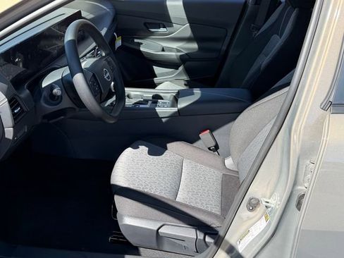 New 2026 Nissan Sentra SV FWD image 18