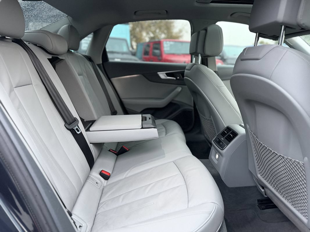 Used 2018 Audi A4 2.0T Premium Plus w/ Premium Plus Package AWD/4WD image 10