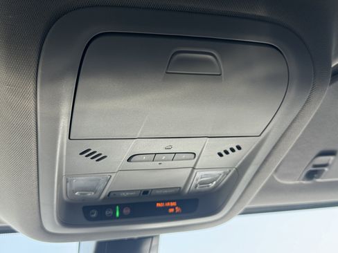 Used 2022 GMC Acadia AT4 AWD/4WD image 41