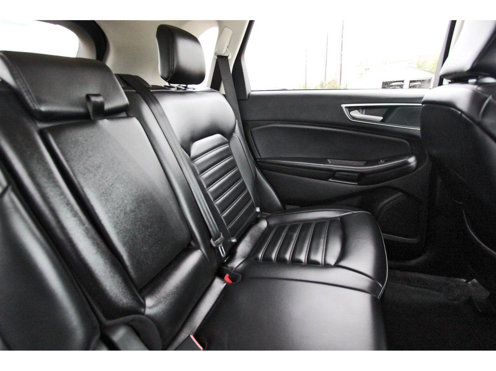 Used 2024 Ford Edge SEL AWD/4WD image 13