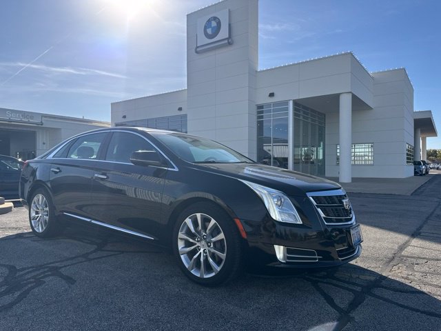 Used 2016 Cadillac XTS Luxury w/ Driver Awareness Package FWD image 2