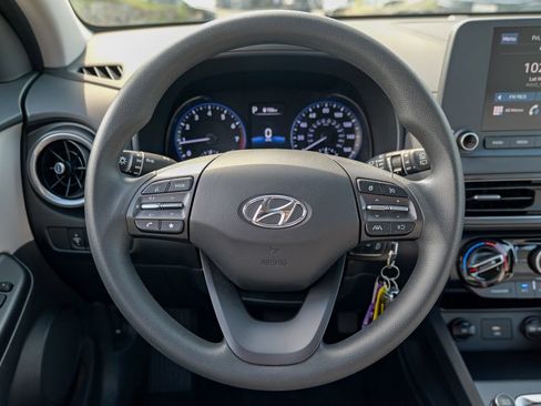 Used 2023 Hyundai Kona SE FWD image 41