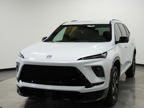 New 2026 Buick Enclave Sport Touring w/ LPO, Floor Liner Package image 3