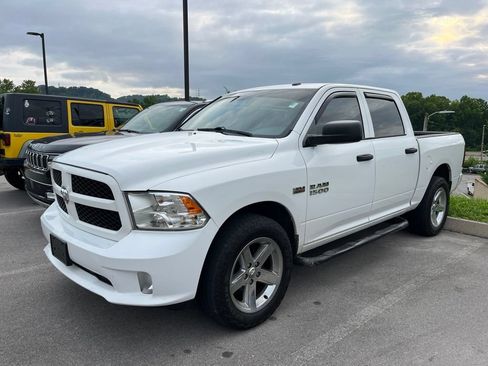 Used 2017 RAM 1500 Express AWD/4WD image 1