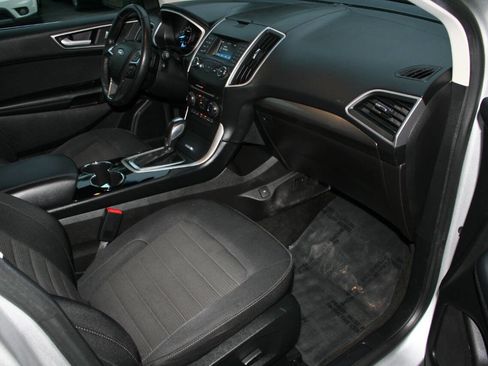 Used 2018 Ford Edge SEL image 15