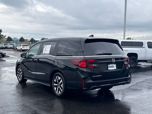 Used 2025 Honda Odyssey EX-L image 4