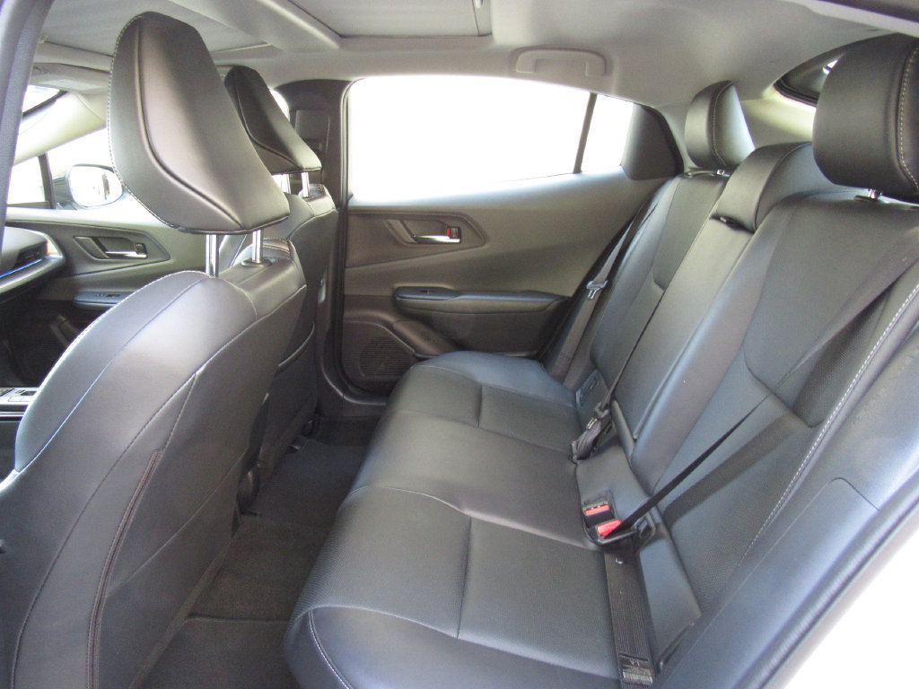 Certified 2025 Toyota Prius XLE FWD image 16