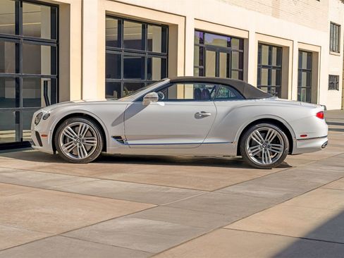 New 2024 Bentley Continental GT image 7