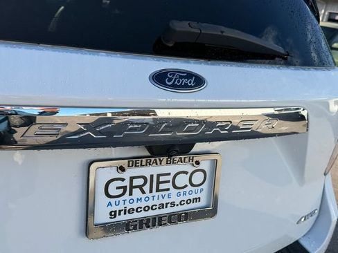 Used 2021 Ford Explorer Limited AWD/4WD image 15
