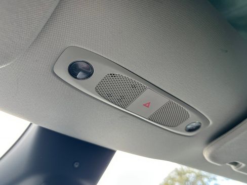 Used 2023 Tesla Model Y Performance image 23