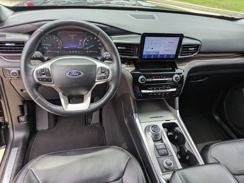 Used 2023 Ford Explorer Limited w/ Equipment Group 301A image 13