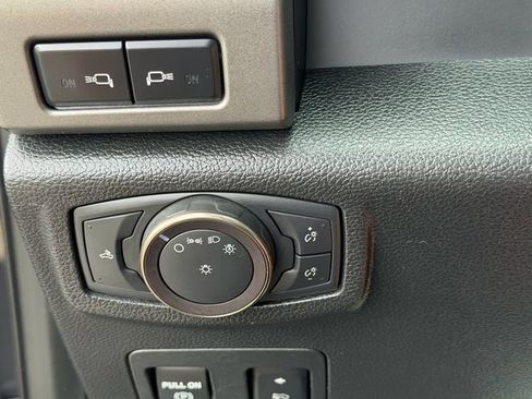 Used 2019 Ford F150 Raptor w/ Equipment Group 802A Luxury AWD/4WD image 25
