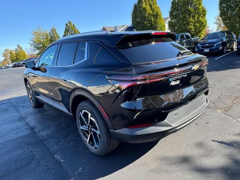 New 2026 Chevrolet Equinox EV LT image 5