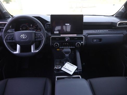 New 2026 Toyota Tacoma Limited AWD/4WD image 18