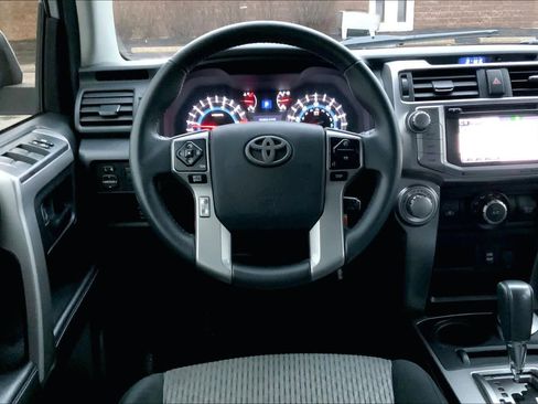 Used 2019 Toyota 4Runner SR5 image 5