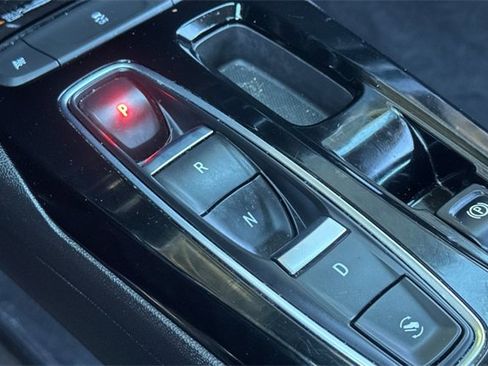 Used 2022 Chevrolet Bolt EUV Premier w/ Sun & Sound Package image 32