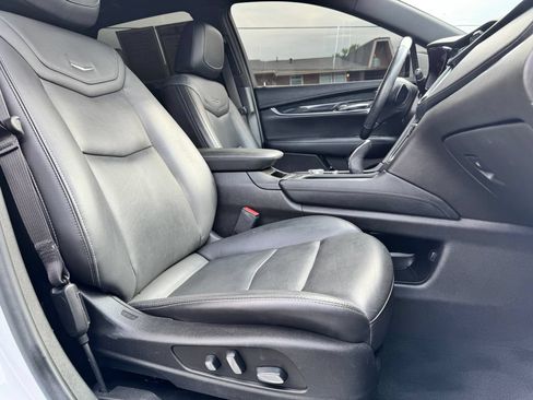 Used 2021 Cadillac XT5 Premium Luxury AWD/4WD image 10