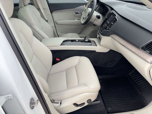 Used 2024 Volvo XC90 B6 Plus w/ Protection Package Premier image 31