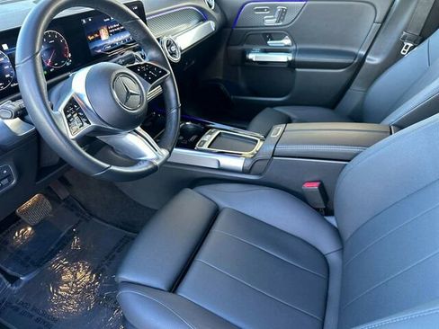 Certified 2024 Mercedes-Benz GLB 250 4MATIC w/ Exclusive Package image 11