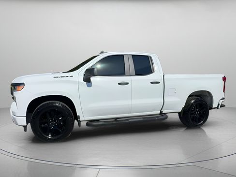 Used 2025 Chevrolet Silverado 1500 Custom w/ Turbomax Blackout Package image 14