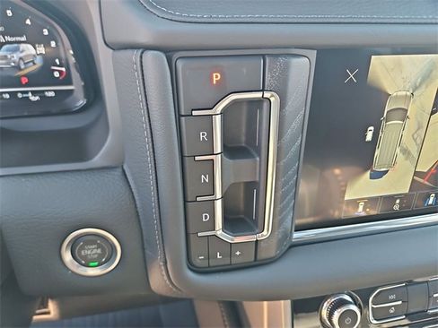 Used 2024 GMC Yukon Denali w/ Max Trailering Package image 16