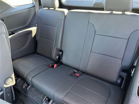 Certified 2023 Chevrolet Traverse Premier image 25