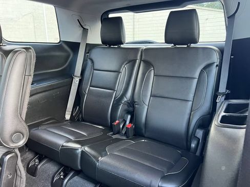 Used 2019 GMC Acadia SLT AWD/4WD image 7