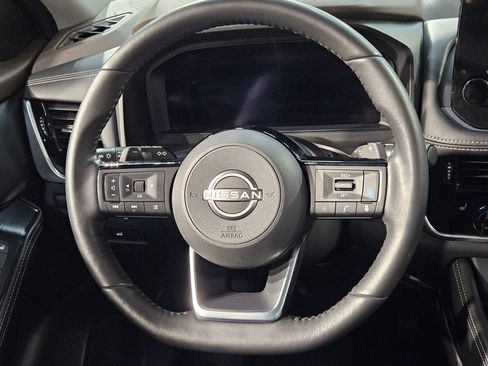 Used 2022 Nissan Rogue Platinum w/ Head-Up Display Package FWD image 27
