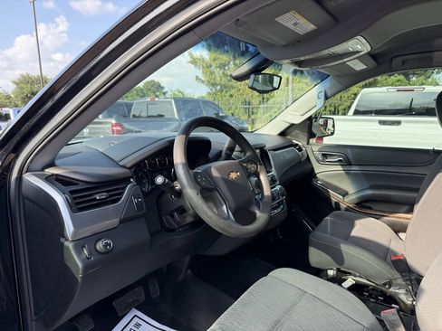 Used 2020 Chevrolet Tahoe 2WD w/ Remote Keyless Entry Package image 6