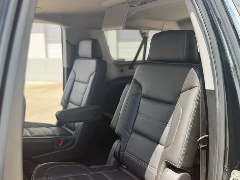 Used 2018 GMC Yukon XL Denali w/ Open Road Package AWD/4WD image 23