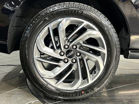 New 2026 Lincoln Navigator Reserve AWD/4WD image 23